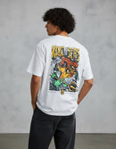 Modelo mide 1,83m y usa talla L