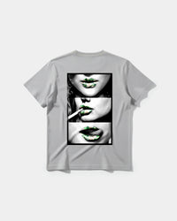 Camiseta Green Kisses Big Back Regular Basic Gris