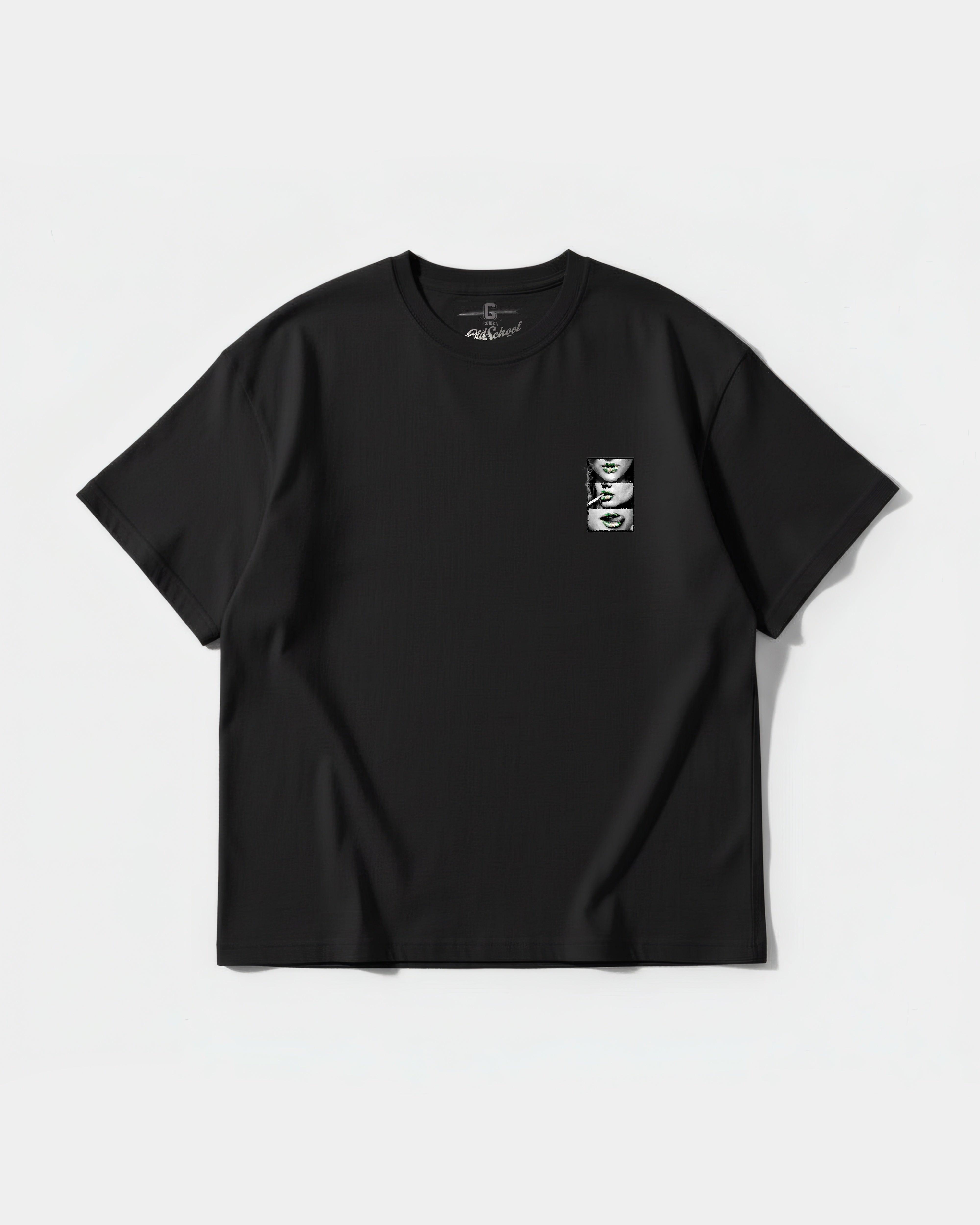 Green Kisses Pocket Front Oversize Basic T-shirt