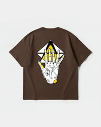 Camiseta Iluminati Hand Big Back Oversize Basic Marron