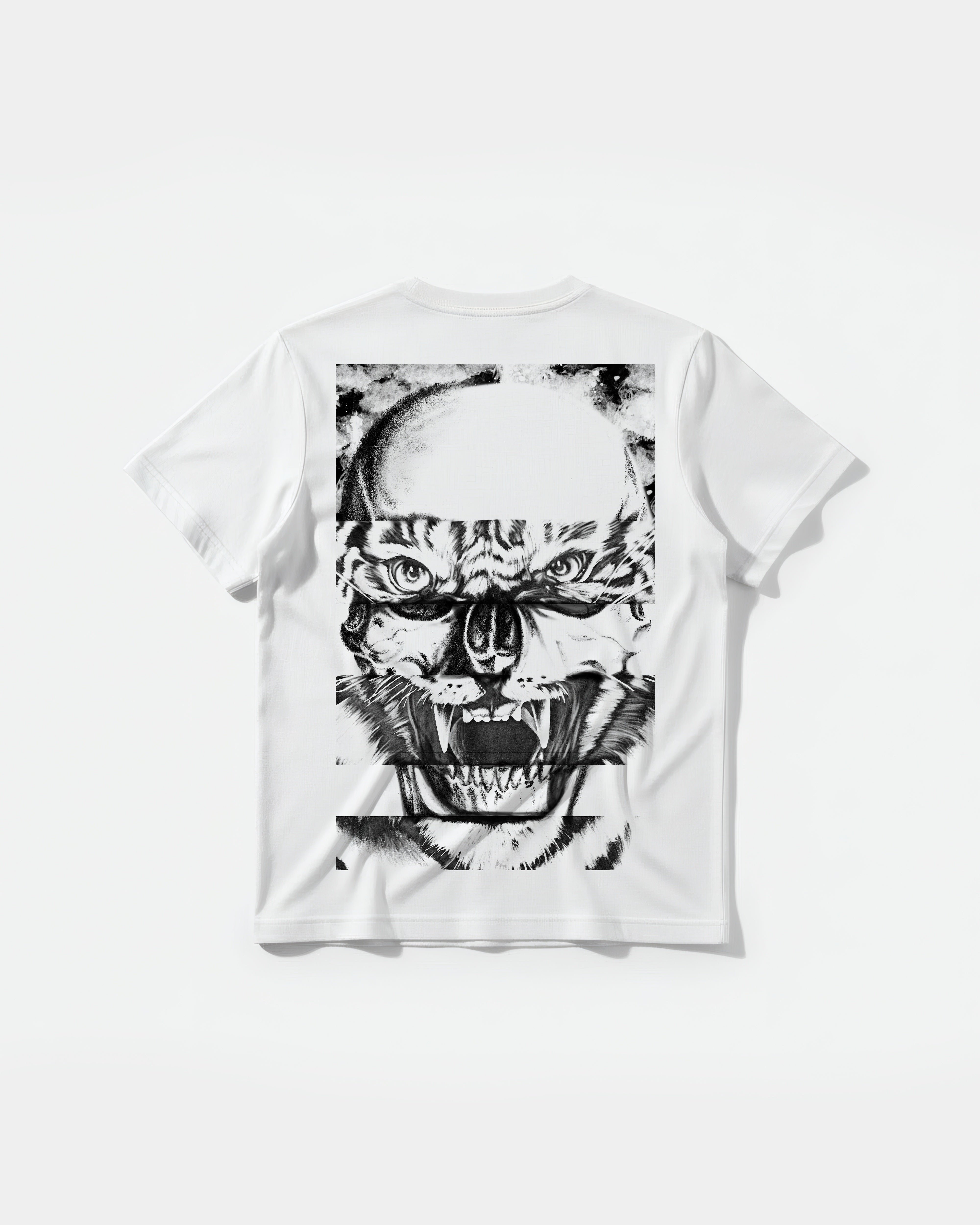 Camiseta Skull Tiger Pocket Espalda Regular Basic