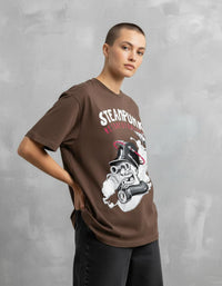 Modelo mide 1,74m y usa talla M