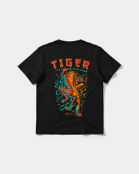 Camiseta Just Be Stronger Chest Front Regular Basic Negro