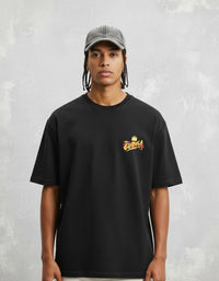 Modelo mide 1,82m y usa talla L