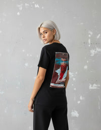 Modelo mide 1,64m y usa talla S