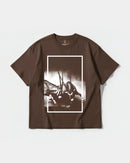 Camiseta Physical Strength Big Front Oversize Basic Marron