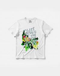 Camiseta Life Begins Big Front Regular Basic Blanco