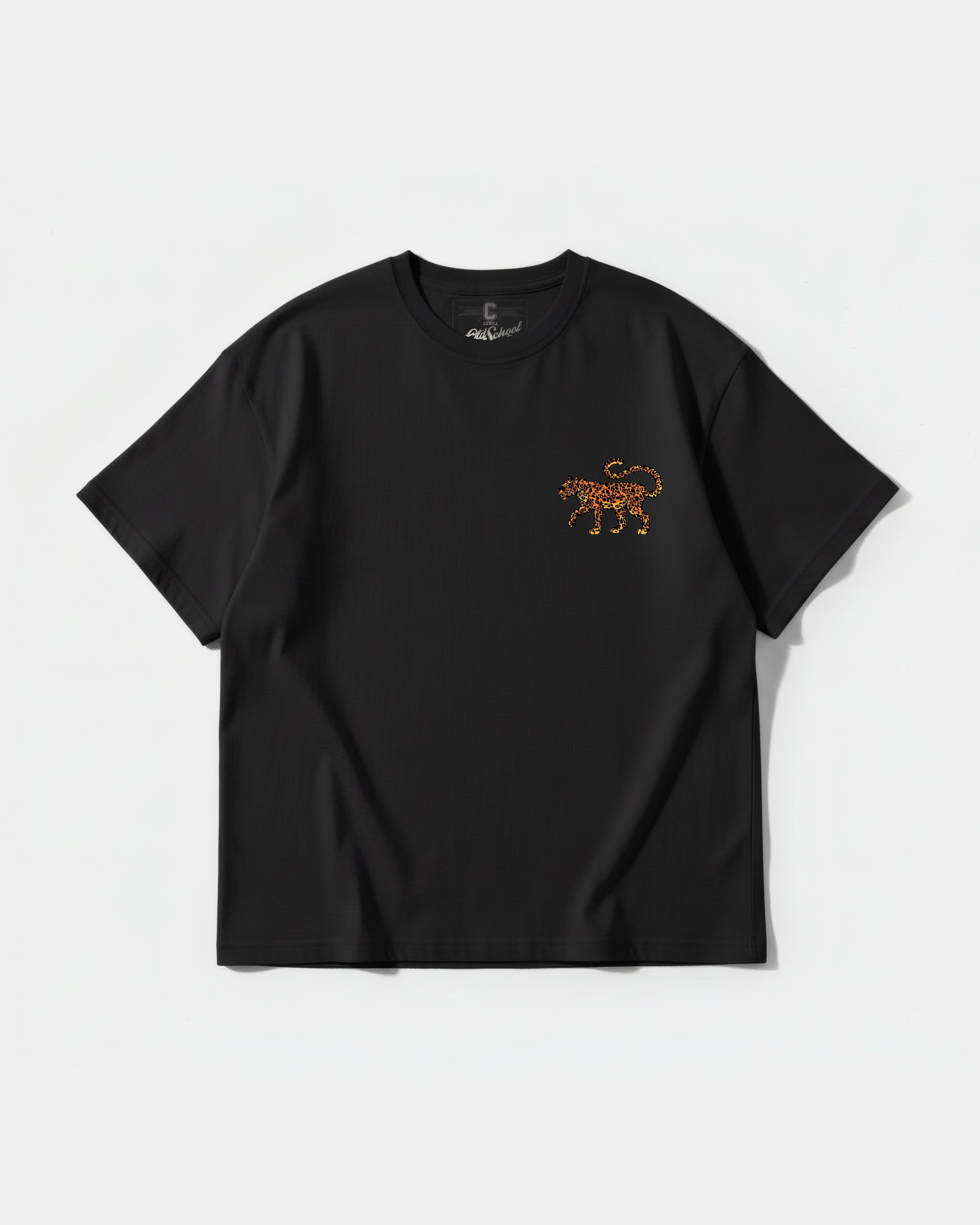 Camiseta Leopardo Pocket Front Oversize Basic