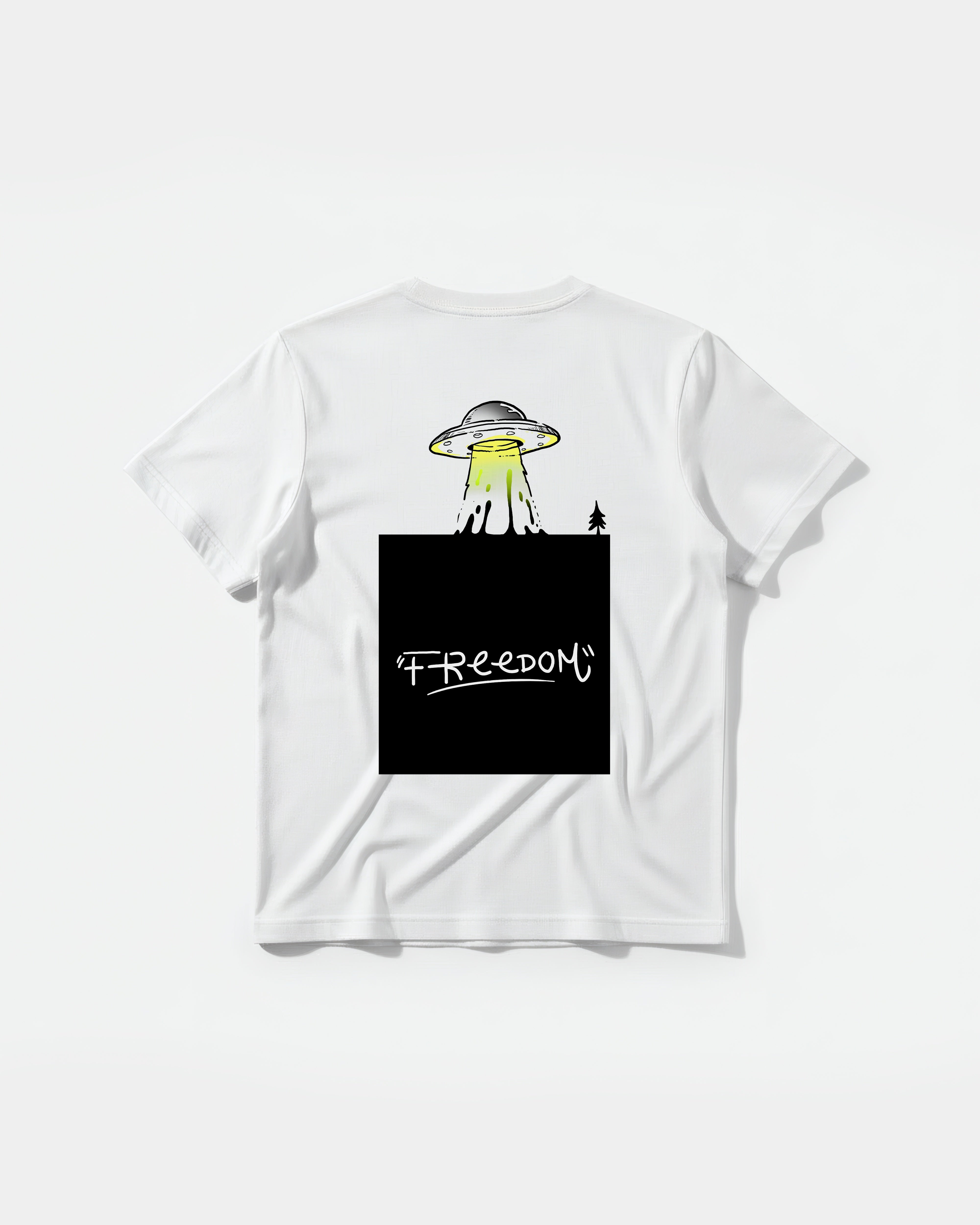 Camiseta Freedom Ufo Big Back Regular Basic