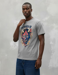 Modelo mide 1,85m y usa talla L
