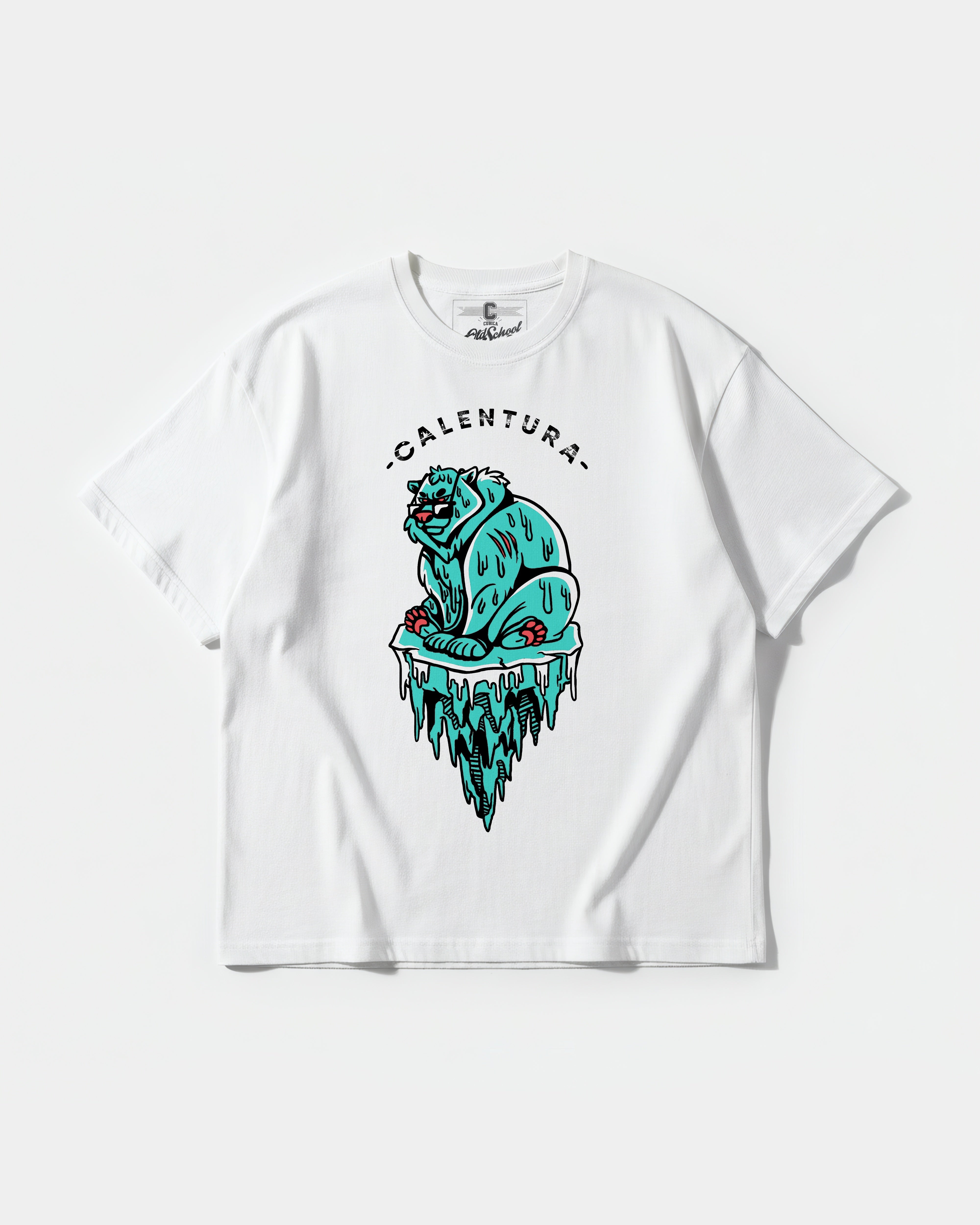 Camiseta Calentura Oso Polar Big Front Oversize Basic Blanco