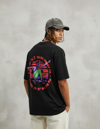 Modelo mide 1,82m y usa talla L