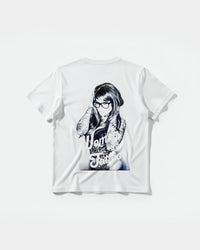 Camiseta Woman And Tattos Big Back Regular Basic Blanco