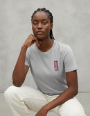 Modelo mide 1,76m y usa talla M