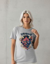 Modelo mide 1,64m y usa talla S