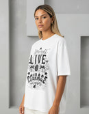 Modelo mide 1,63m y usa talla S