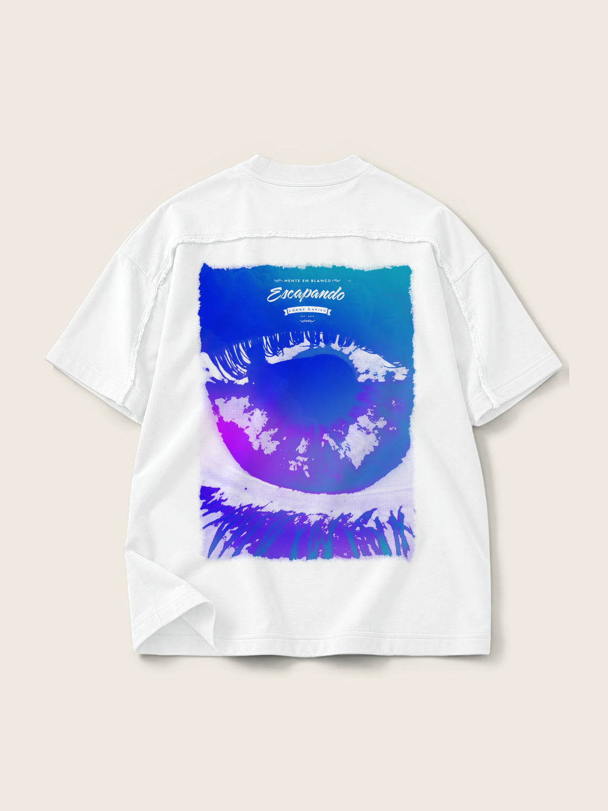 Escapando · Camiseta Semi Oversize con Cortes 410g — Imagen del producto 1