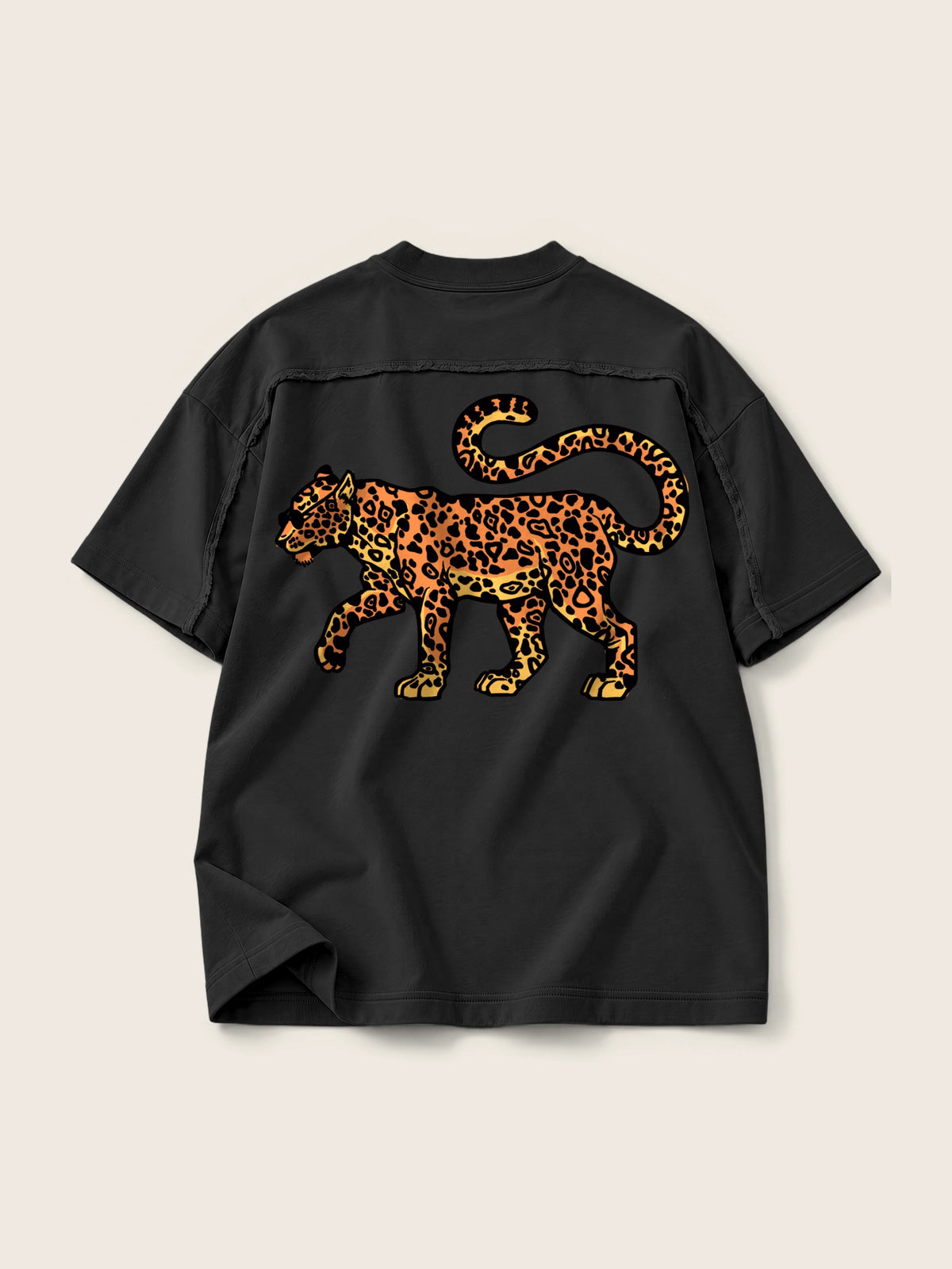 Leopardo · Camiseta Semi Oversize con Cortes 410g — Imagen del producto 3