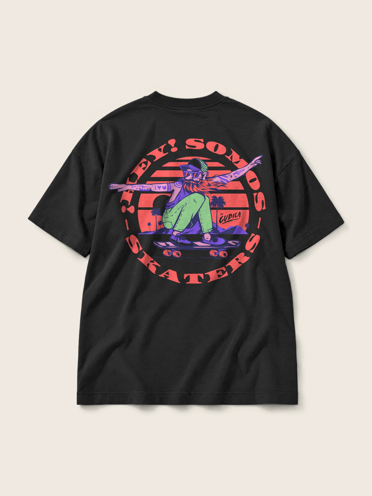 Somos Skaters · Camiseta Semi Oversize 310g, negro, estampado espalda, vista trasera