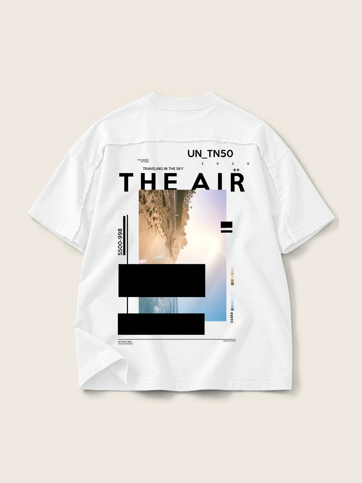 Traveling In The Sky · Camiseta Semi Oversize con Cortes 410g Blanco, blanco, estampado espalda, vista trasera